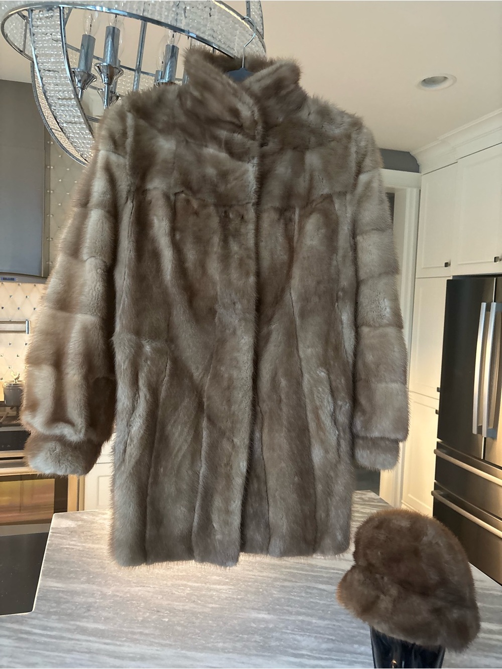 Vintage 60s mink jacket and hat size small genuine fur & cutest cloche hat !